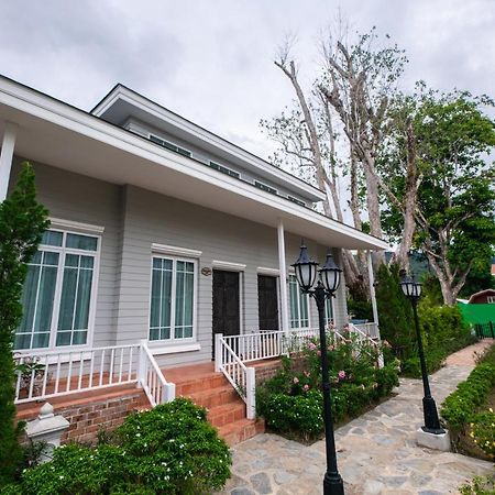 Baroque Boutique Resort ラノーン エクステリア 写真